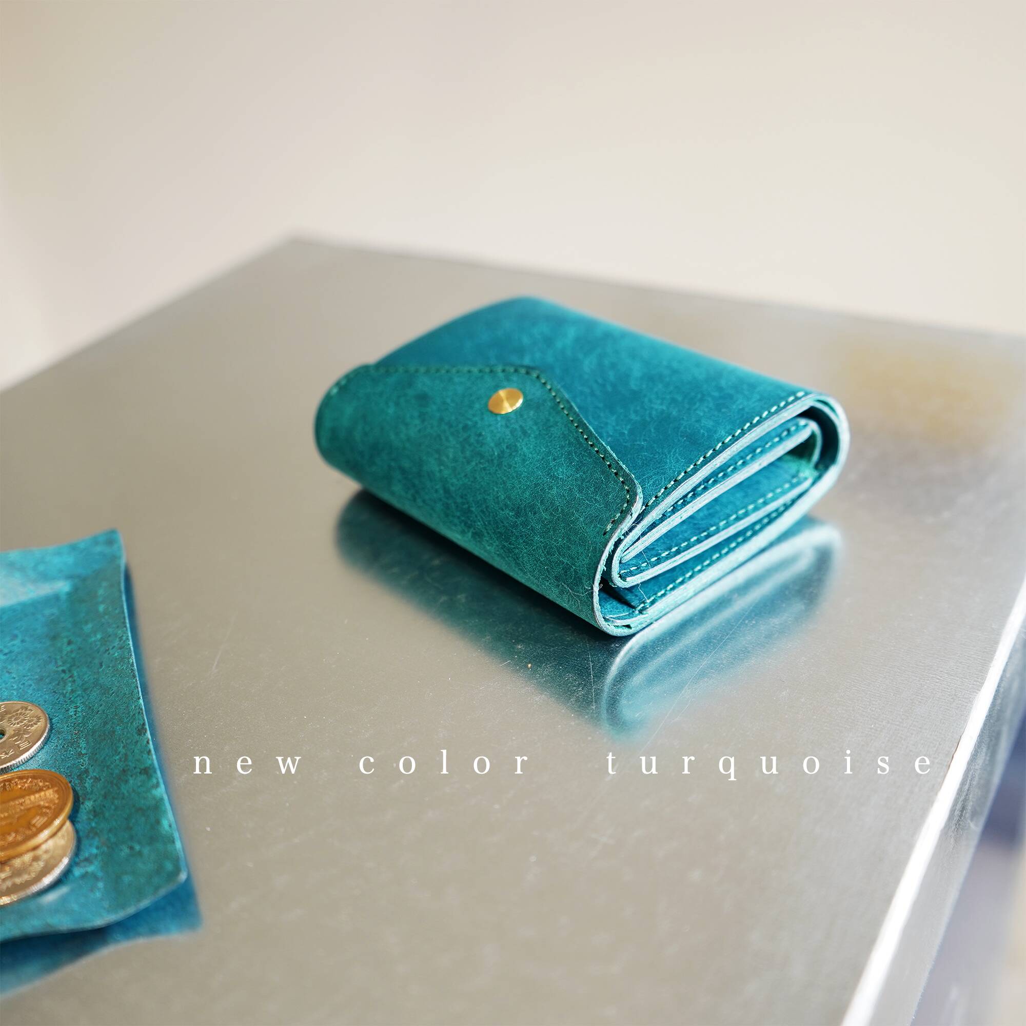 一瞬で開いて カードがスッと出しやすい micro wallet IC / graffi(マイクロウォレットIC / グラフィー)