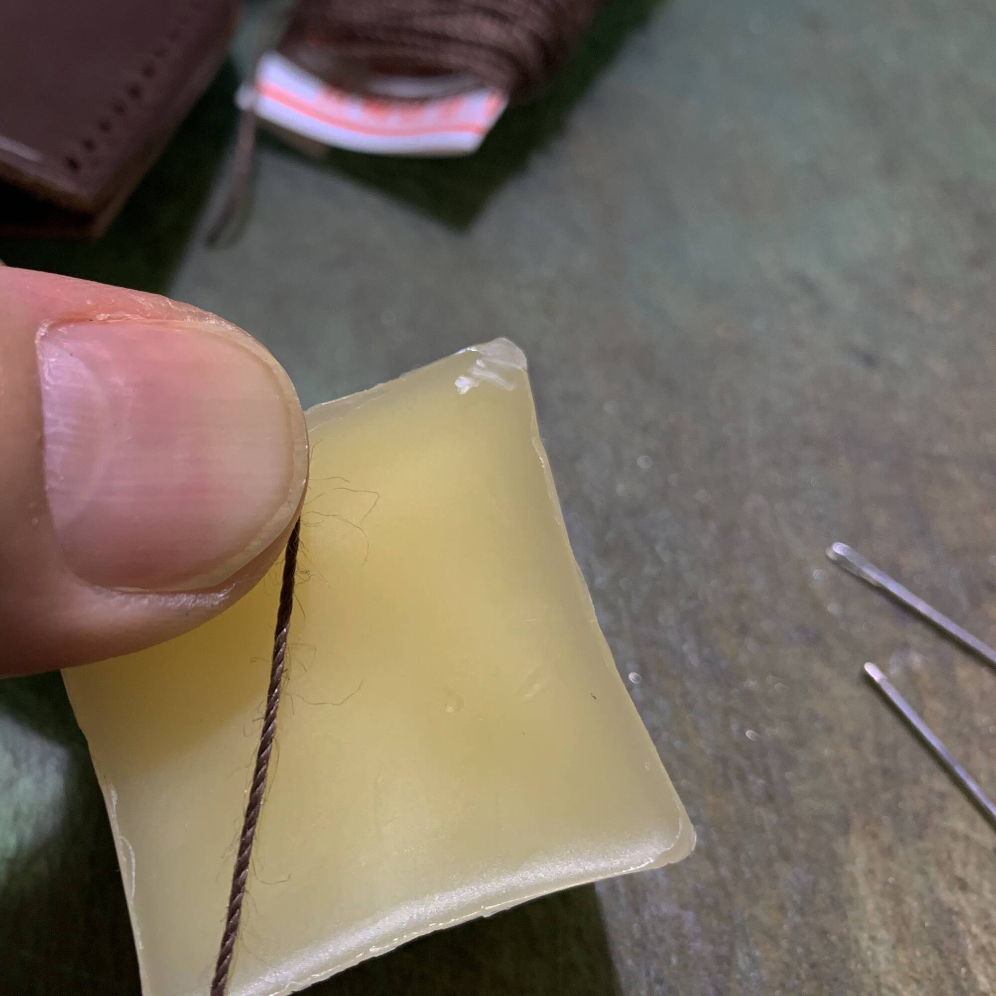 ペントレイのように使える tenui-手縫い イタリアンレザースリムペンケース ROLIA liscio®︎(ローリア/ リスシオ)