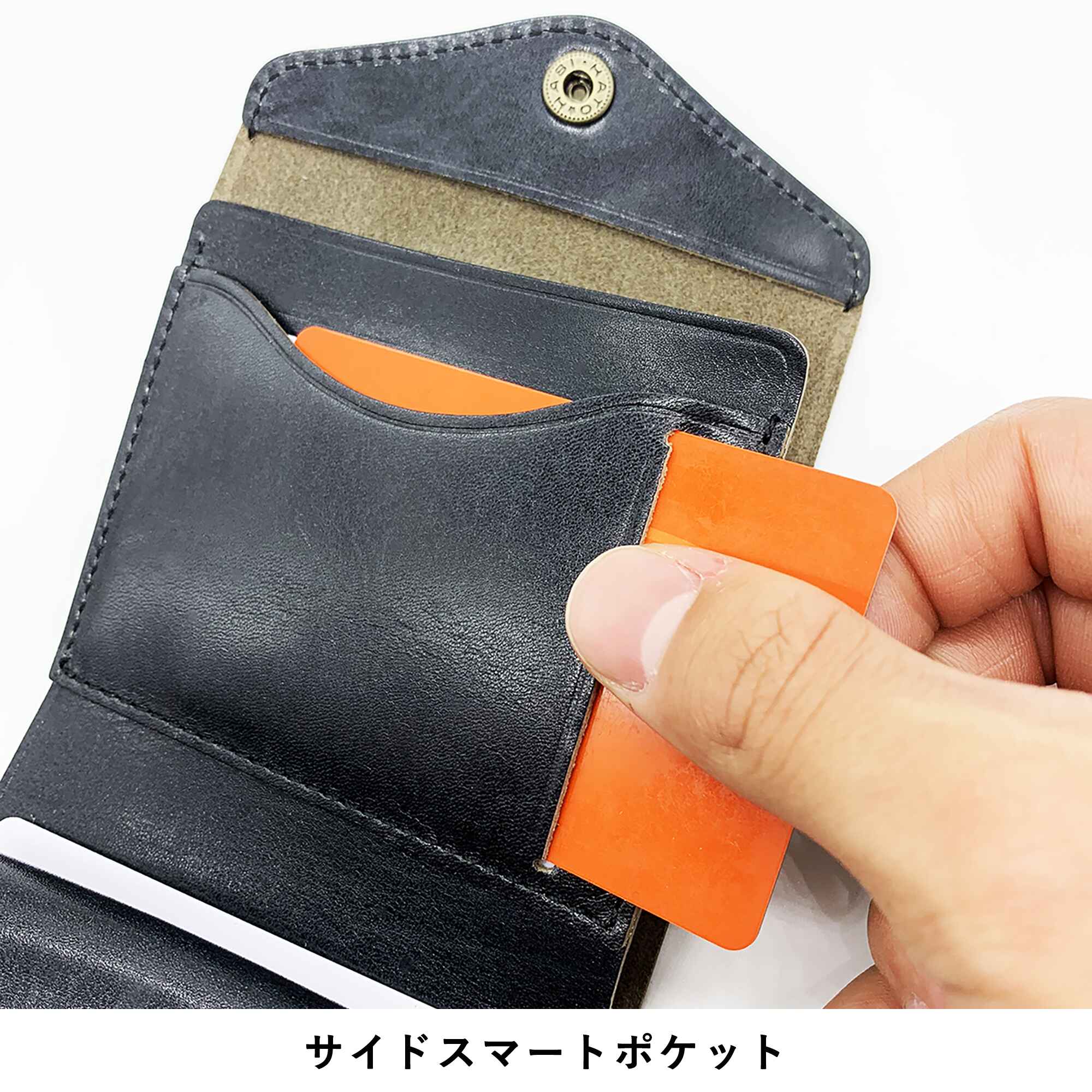 小さくても驚きの使い勝手と収納力!便利な見開きタテ持ち micro wallet / bleed(マイクロウォレット / ブリード)