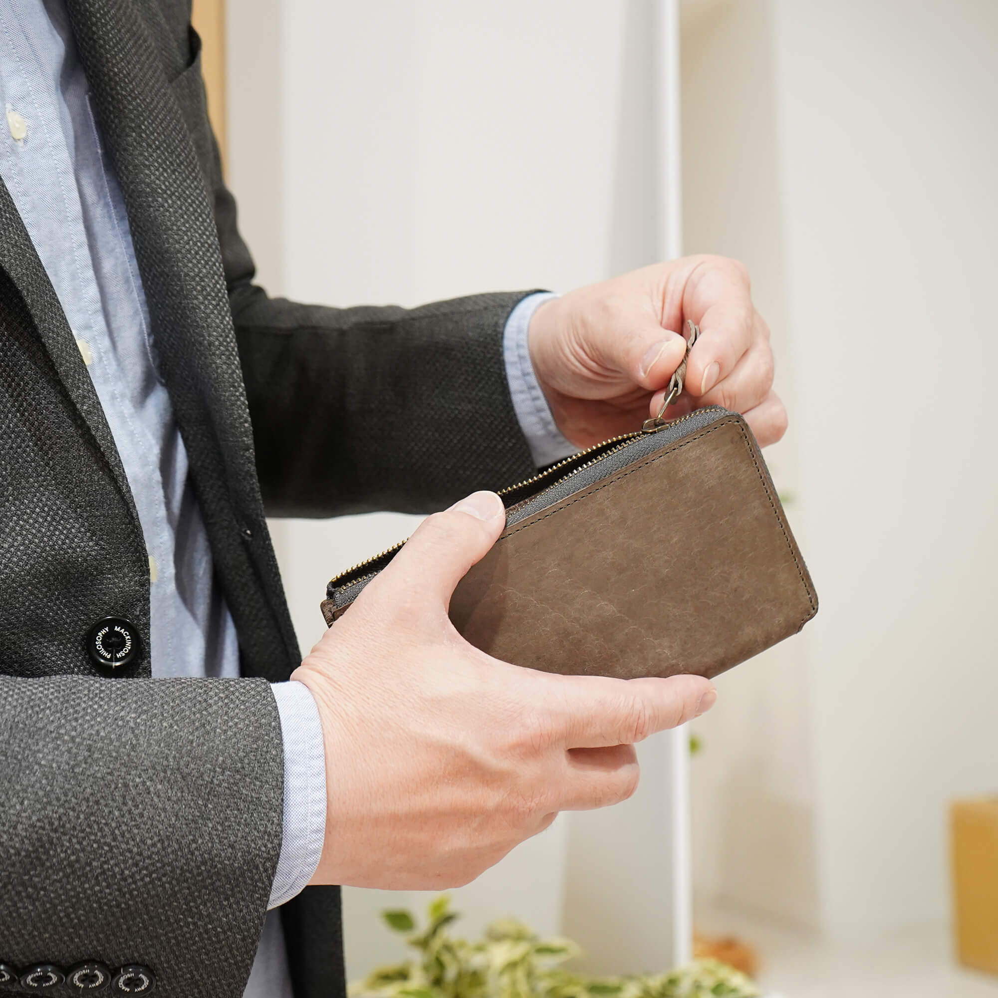 速い小さい薄い長財布「1秒財布®︎」レジでモタつかず後ろを気にしない!カードが立つ、お札が噛まない新構造