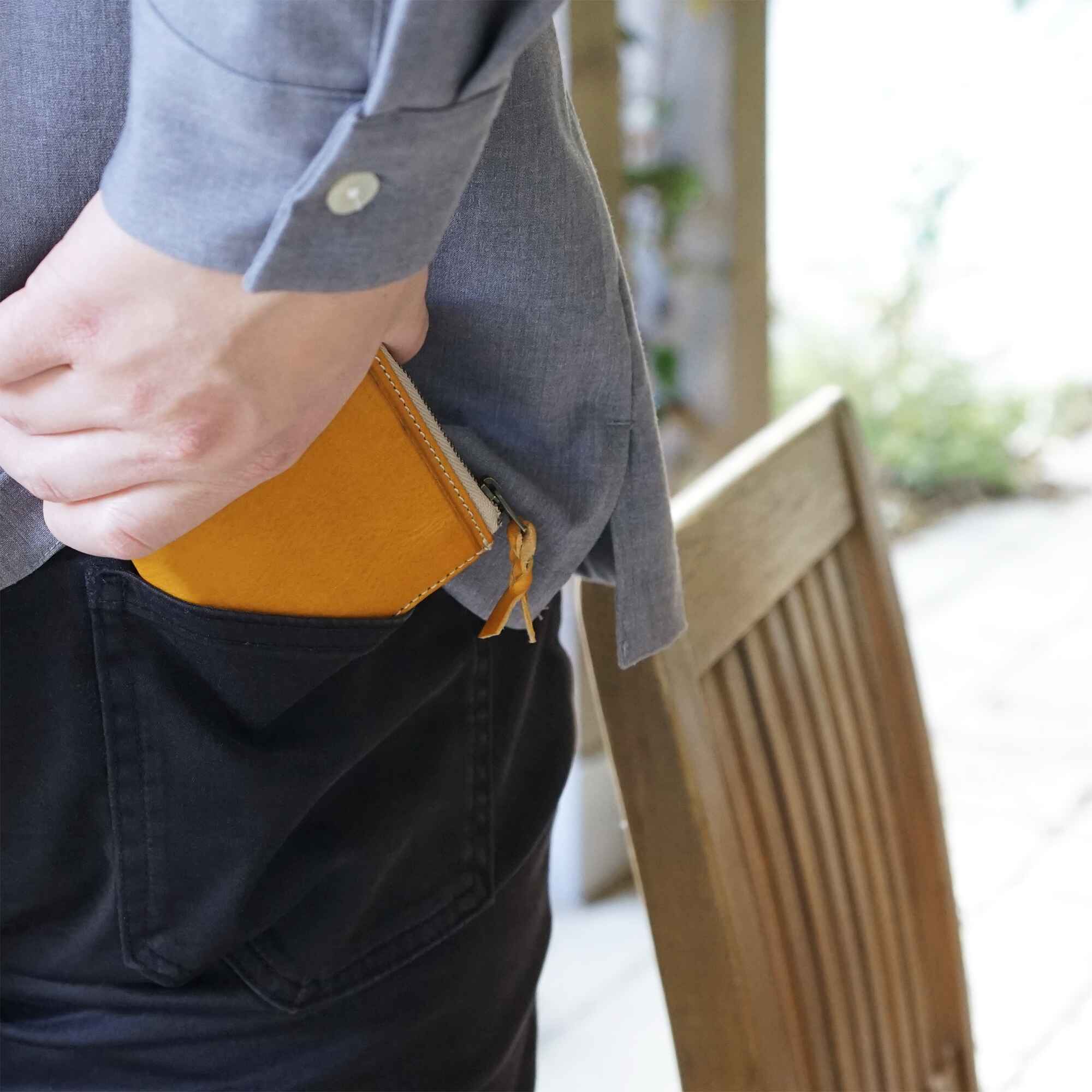 クイックなお支払いを追求した、オールインワン コンパクトLファスナー2つ折り財布 micro wallet LF / liscio®(マイクロウォレットLF / リスシオ)