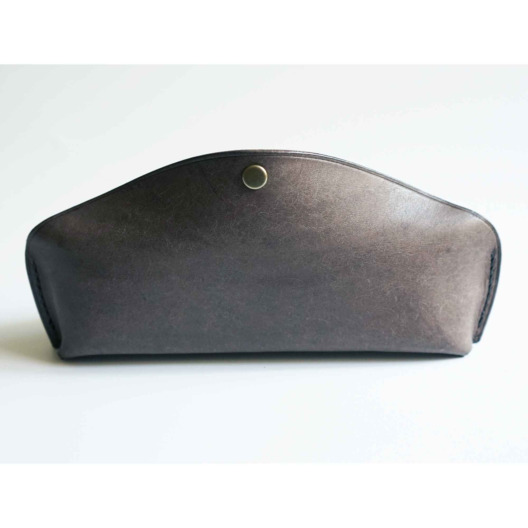 ペントレイのように使える tenui-手縫い イタリアンレザースリムペンケース ROLIA graffi(ローリア/ グラフィー)