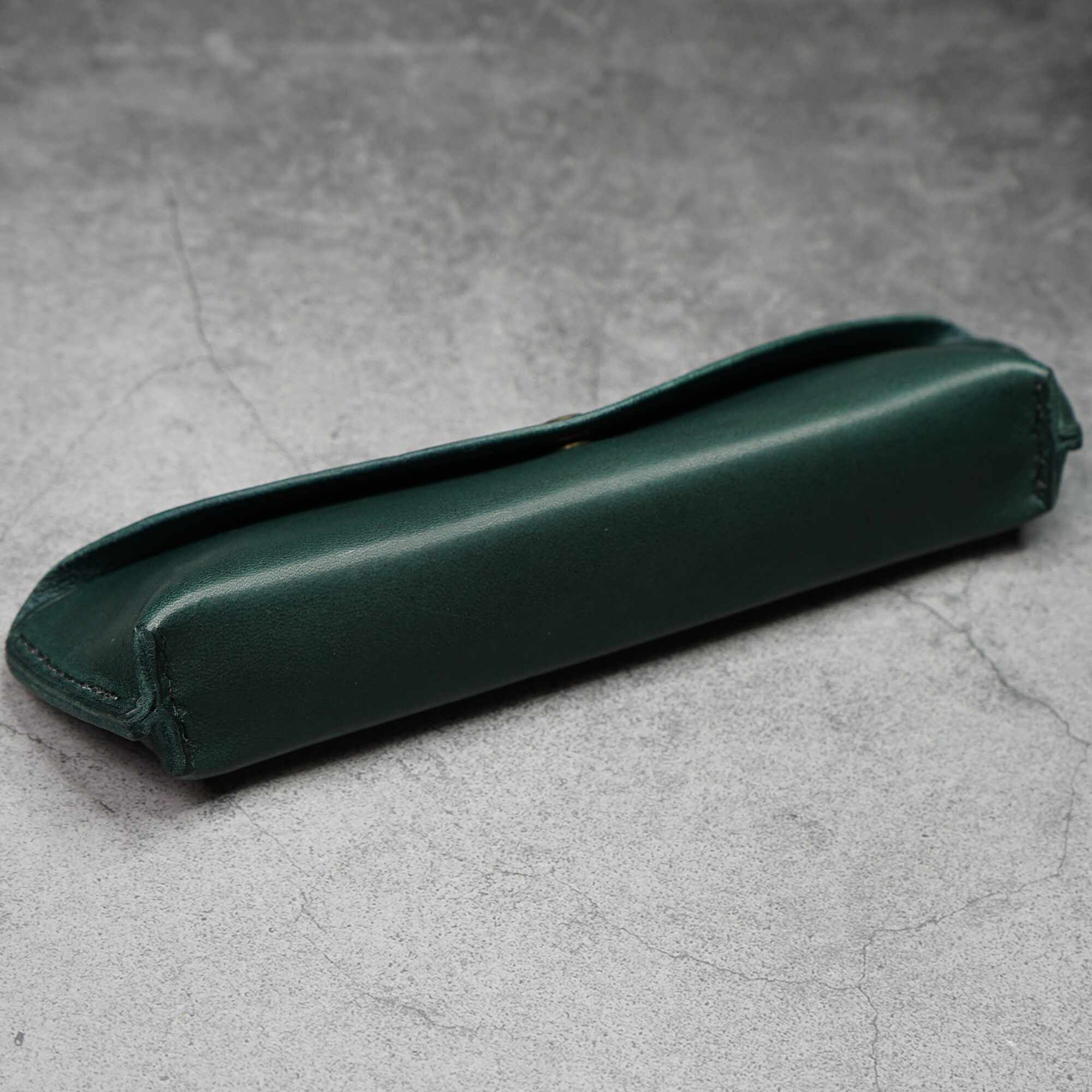 ペントレイのように使える tenui-手縫い イタリアンレザースリムペンケース ROLIA liscio®︎(ローリア/ リスシオ)