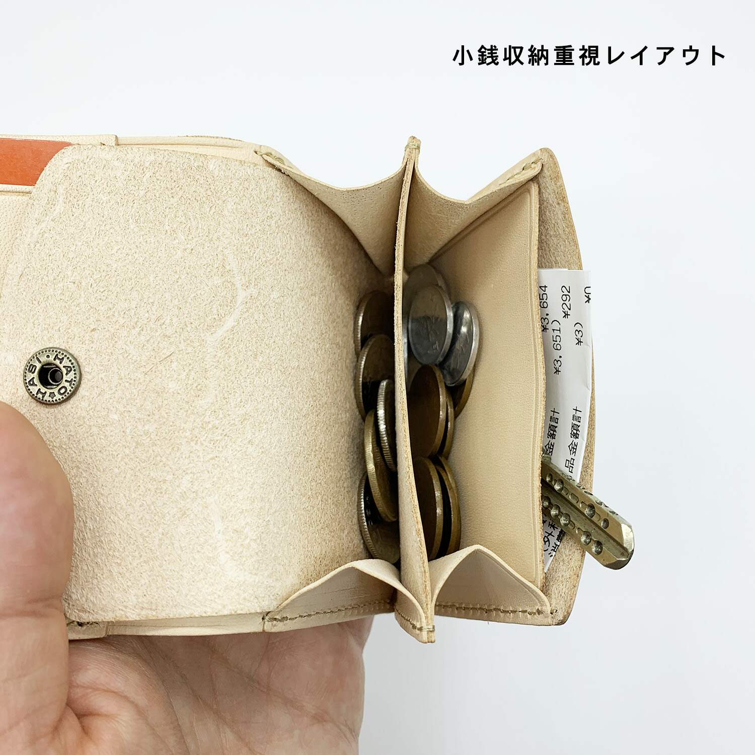 小さくても驚きの使い勝手と収納力!便利な見開きタテ持ち micro wallet / kinari(マイクロウォレット / キナリ)
